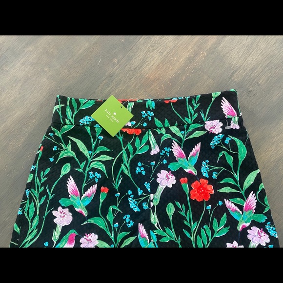 KATE SPADE SHORTS ♠️ - Picture 4 of 9